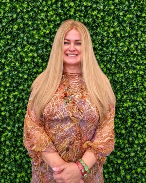 Annie Remy Hair Lace Top Wig 22 inch - view 5